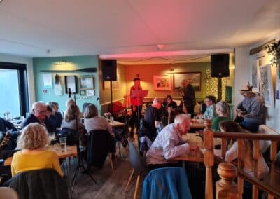 Inside The Kings Arms on a busy night.