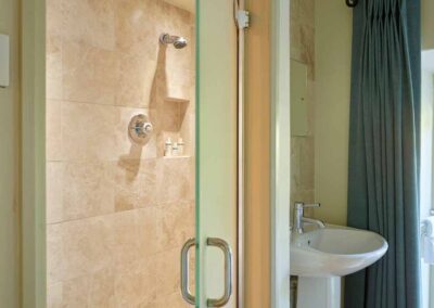 Marristow Cottage Bathroom