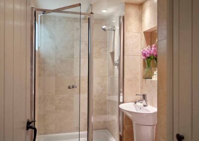 Meavy Cottage Bathroom