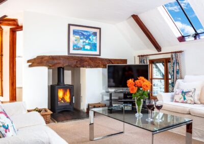 Mannings Barn Exterior Lounge